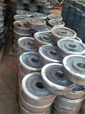 comprare Ruote forgiate di precisione per camion, lavorate con controllo rigoroso delle tolleranze e standard in acciaio legato forgiato 4140 online manufacture