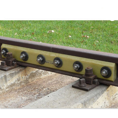 comprare Stecche a ganascia ferroviarie d'acciaio per il tipo ferrovia di T di guida con 4 fori 6 fori online manufacture