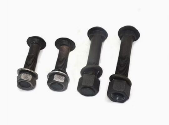 Sistema di fissaggio di binari ferroviari resistenti alle intemperie costruito per resistere a condizioni ambientali difficili e garantire la durata del binario