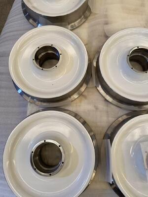 Ruote in acciaio per rotaie per impieghi gravosi che offrono maggiore durata e capacità di carico per i sistemi di trasporto ferroviario industriale