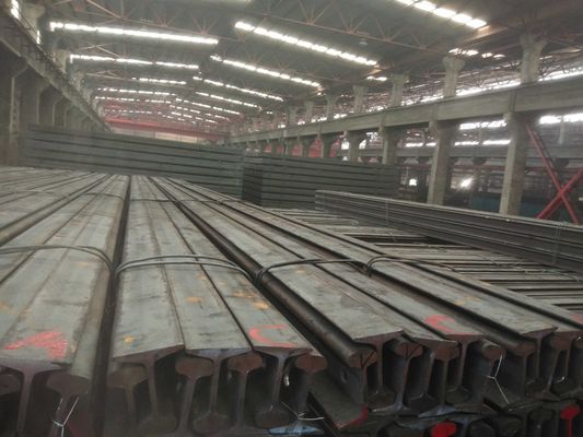 Il BACCANO 536 A100 Crane Rail, l'acciaio 12m 10m della ferrovia del treno gradua il materiale secondo la misura 900A
